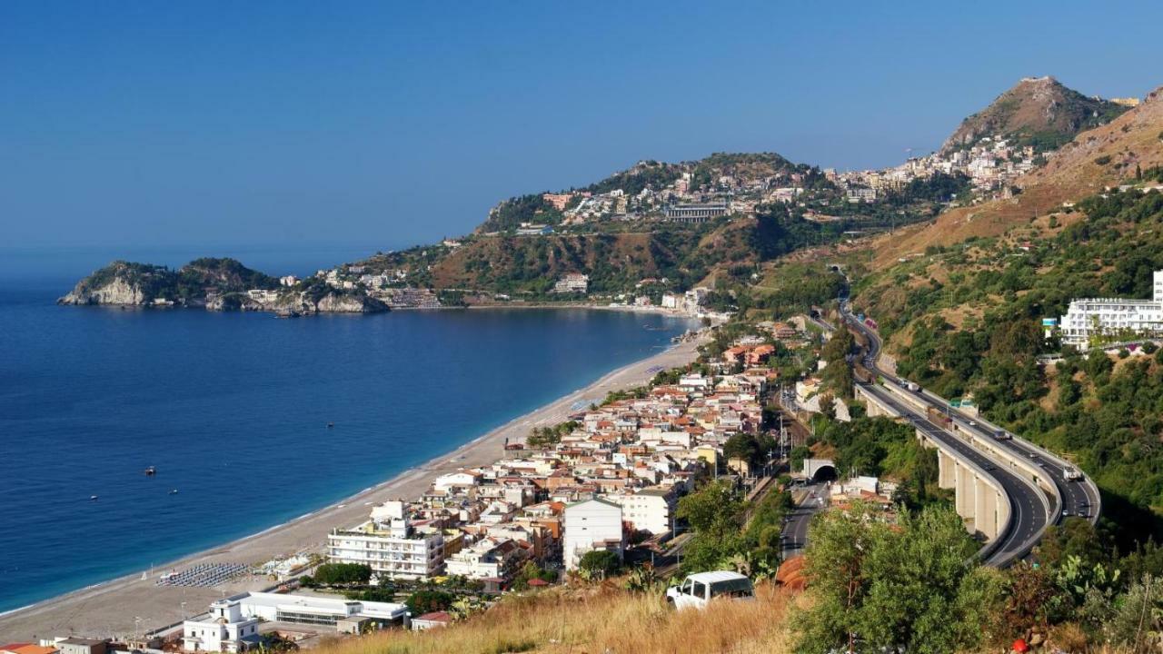 Casa Vacanza Da Rosa Letojanni Kültér fotó